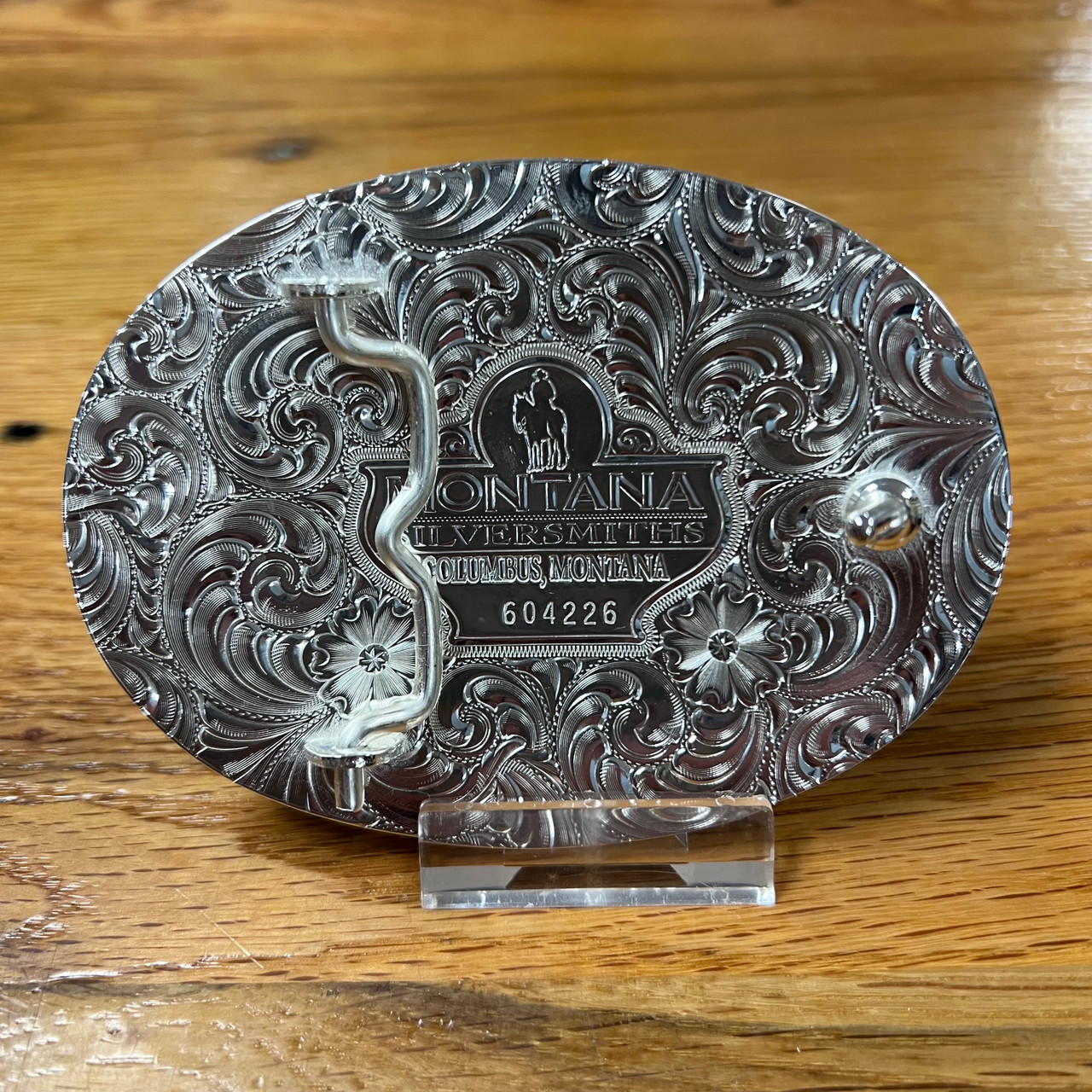 Montana Silversmith Belt Buckles: A Symbol of the American West插图3